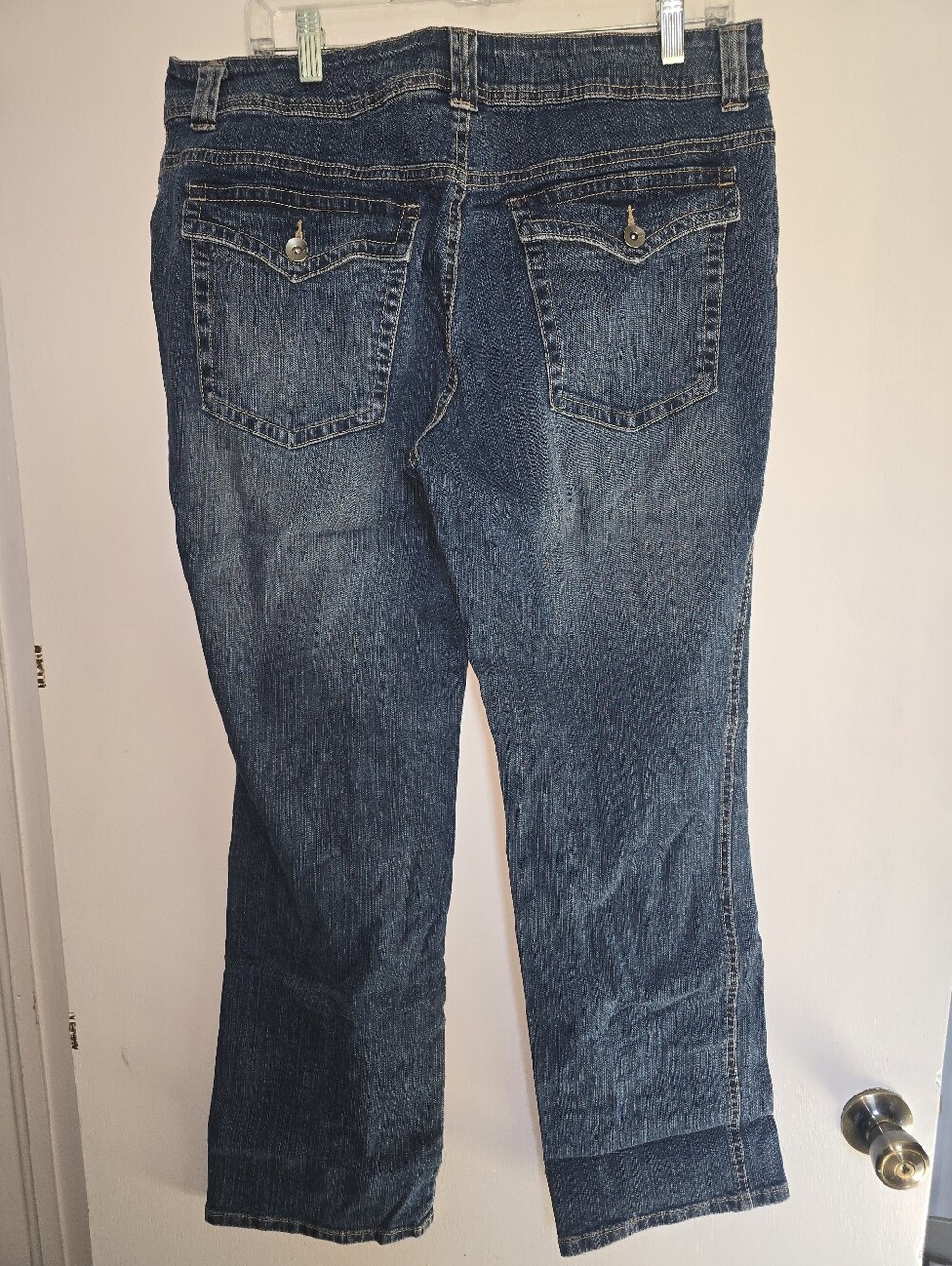 Jeans - Picture 2 of 3